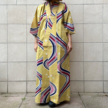 Load image into Gallery viewer, Yutaka villa con stampe multicolor 50s