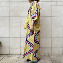 Load image into Gallery viewer, Yutaka villa con stampe multicolor 50s