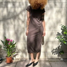 Load image into Gallery viewer, Abito Brown in maglia a righe