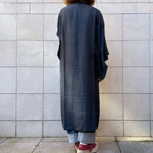 Load image into Gallery viewer, kimono in seta shantug con allacciatura a bottoni 50s