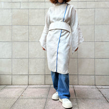 Load image into Gallery viewer, Maxi blusa/abito sartoriale  ecru bordo blu