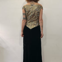 Load image into Gallery viewer, Abito Victor Costa in paillettes e rete oro e nero 80s.