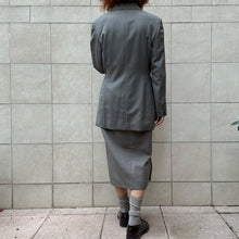 Load image into Gallery viewer, Spezzato giacca e gonna color grigio salvia 90s