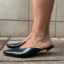 Load image into Gallery viewer, Mules Pancaldi per Ferrario Monte Napoleone 90s