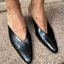 Load image into Gallery viewer, Mules Pancaldi per Ferrario Monte Napoleone 90s