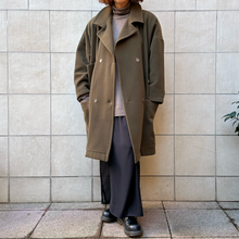 Load image into Gallery viewer, Cappotto Gianni Versace color oliva 80s