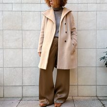Load image into Gallery viewer, Cappotto Marella color cammello Y2K