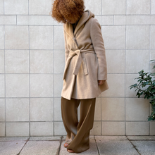 Load image into Gallery viewer, Cappotto Marella color cammello Y2K