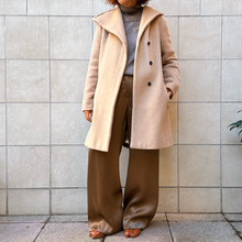 Load image into Gallery viewer, Cappotto Marella color cammello Y2K