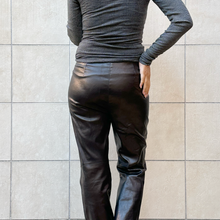 Load image into Gallery viewer, Pantalone Santacroce in nappa Y2K
