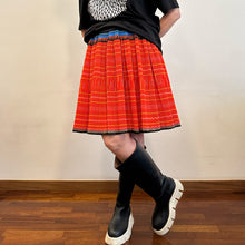 Load image into Gallery viewer, Gonna tradizionale Hmong vietnamita moderna