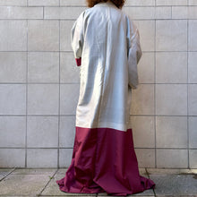 Load image into Gallery viewer, kimono in seta blu con stampe geometriche fine 50s