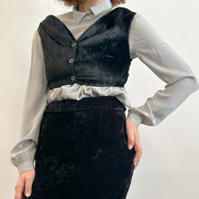 Load image into Gallery viewer, Spezzato gilet e gonna in velluto di seta 90s