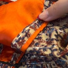 Load image into Gallery viewer, Blusa made in Pakistan vintage 70s