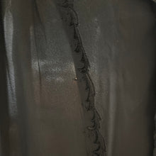 Load image into Gallery viewer, Blusa nera in seta fine 70s primi 80s vintage