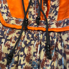 Load image into Gallery viewer, Blusa made in Pakistan vintage 70s