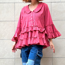 Load image into Gallery viewer, Camicia con balze rosso lampone Y2K