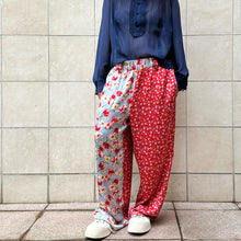 Load image into Gallery viewer, Pantalone Jean Paul Gaultier Junior stampa floreale 80s