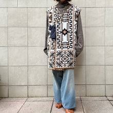 Load image into Gallery viewer, K-Coprimi gilet caramello/bianco/nero