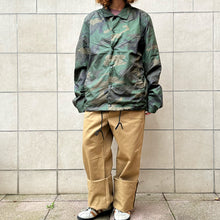 Load image into Gallery viewer, Collezione Kawaii giacca upcycling mimetica nylon riciclato con toppa ANPAMAN