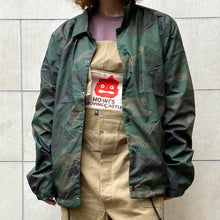 Load image into Gallery viewer, Collezione Kawaii giacca upcycling mimetica nylon riciclato con toppa ANPAMAN