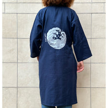 Load image into Gallery viewer, Yukata blu con stampa Onda