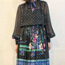 Load image into Gallery viewer, Abito in chiffon di seta sartoriale 70s