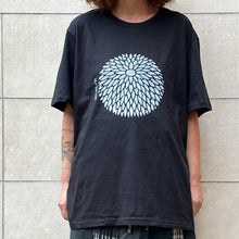 Load image into Gallery viewer, T-SHIRT CRISANTEMO