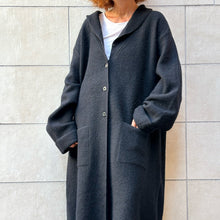 Load image into Gallery viewer, Maxi cappotto nero in lana cotta