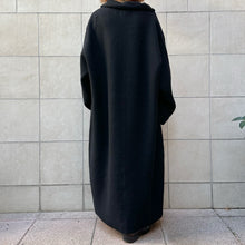 Load image into Gallery viewer, Maxi cappotto nero in lana cotta