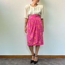 Load image into Gallery viewer, Gonna Escada by Margaretha Ley in seta rosa big babol 90s