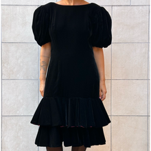 Load image into Gallery viewer, Abito Victor Costa in velluto nero 80s