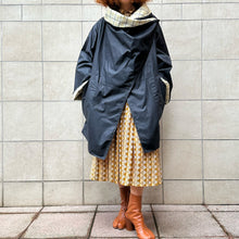 Load image into Gallery viewer, Trench Fendi blu  80s