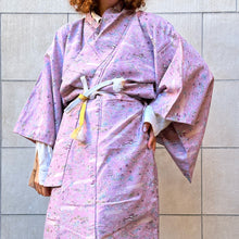 Load image into Gallery viewer, kimono seta rosa lavanda 70s