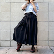 Load image into Gallery viewer, Gonna sartoriale nera 90s