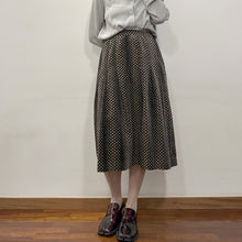 Load image into Gallery viewer, Gonna sartoriale in velluto nera stampe fiori 80s