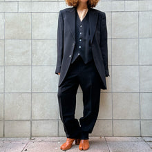 Load image into Gallery viewer, Completo nero a tre pezzi 90s