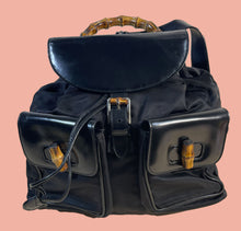Load image into Gallery viewer, Zaino bamboo Gucci vintage,