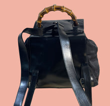 Load image into Gallery viewer, Zaino bamboo Gucci vintage,