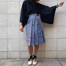 Load image into Gallery viewer, Hakama gonna tradizionale giapponese