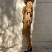 Load image into Gallery viewer, Completo tre parti Genny by Gianni Versace color senape 80s