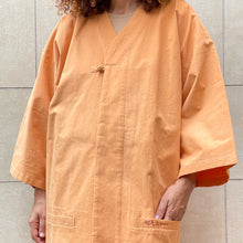 Load image into Gallery viewer, Hanbok Moderno di un tempio buddista