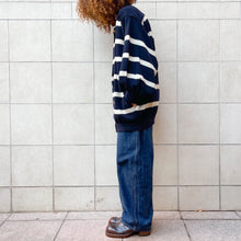 Load image into Gallery viewer, Cardigan righe blu e bianco 80s