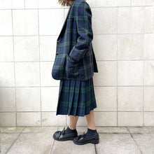 Load image into Gallery viewer, Completo giacca e gilet sartoriali rifiniti a mano check