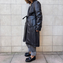 Load image into Gallery viewer, trench pelle nera 80s