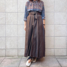 Load image into Gallery viewer, Hakama gonna tradizionale giapponese