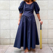 Load image into Gallery viewer, Abito Laura Ashley nero 80s