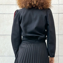 Load image into Gallery viewer, Blusa nera con inserti rossi 80s