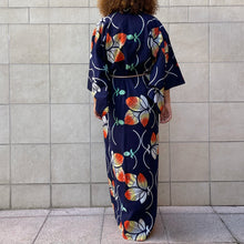Load image into Gallery viewer, Yukata Japan in cotone blu con stampe floreali 70s