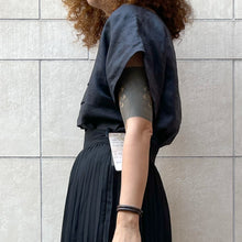 Load image into Gallery viewer, Blusa Escada by Margaretha Ley nero lino 80s
